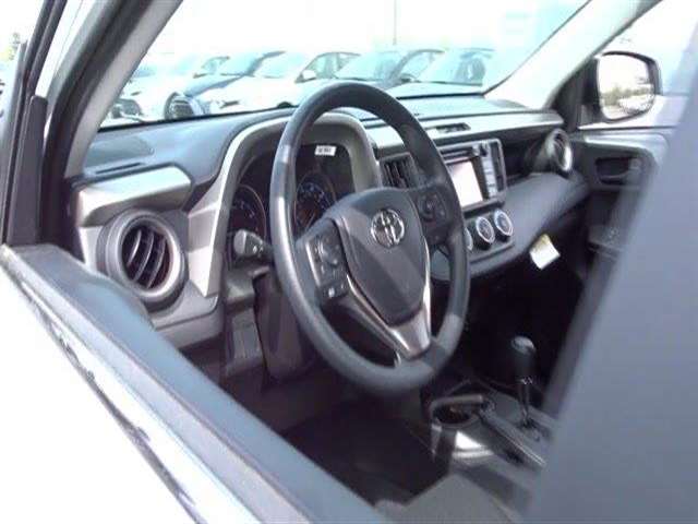 Toyota RAV4 2017 photo 7